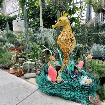 sculpture of Dandelion the Seahorse